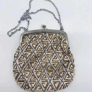 Vintage‎ Fine Arts Beaded Satin Clutch Purse Frame Kiss Lock Chain Art Deco